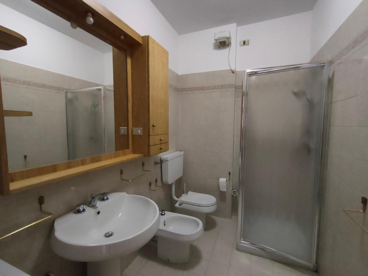 Iseolakerental- Casa Trentapassi Riva di Solto Bagian luar foto