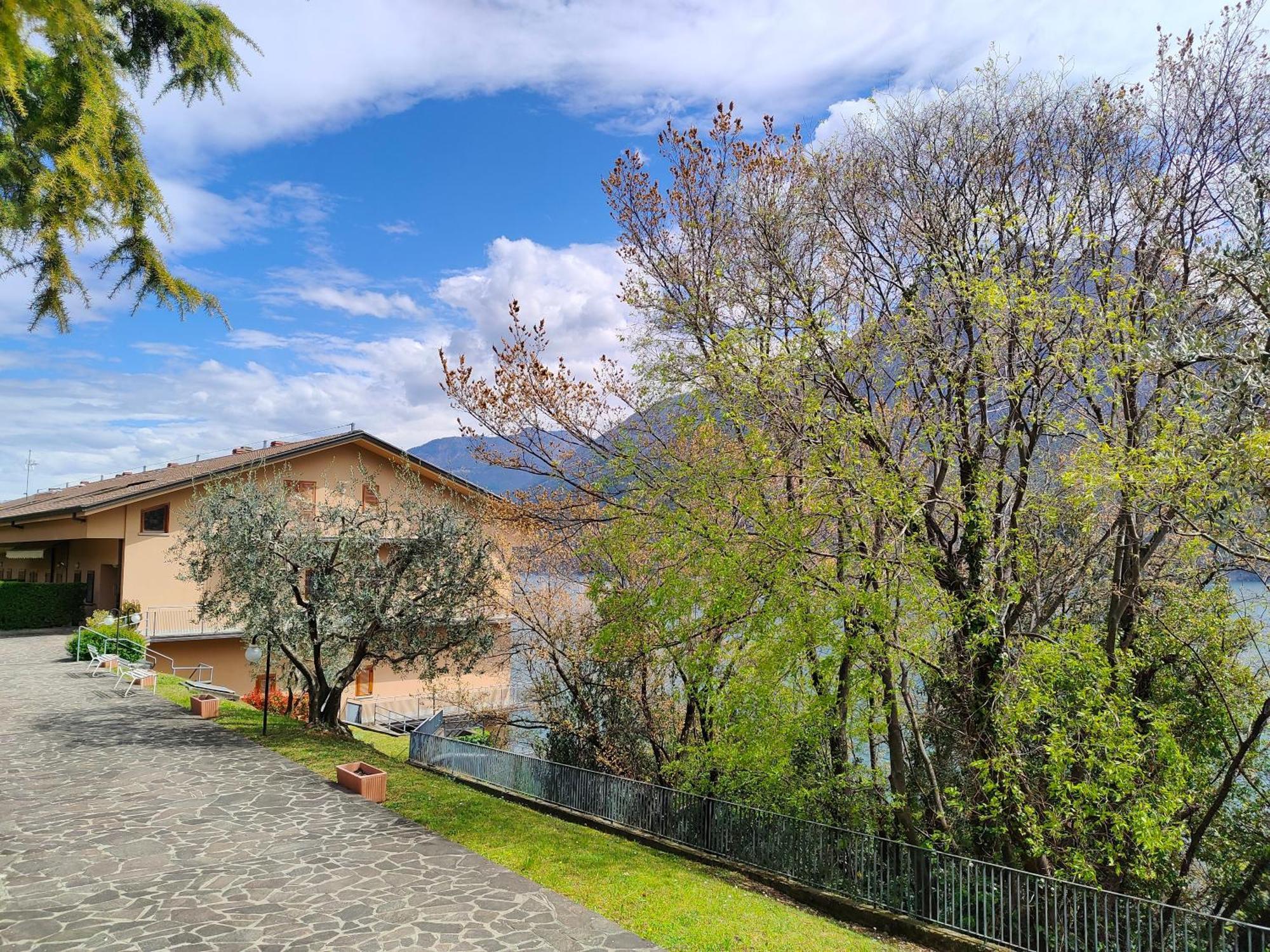 Iseolakerental- Casa Trentapassi Riva di Solto Bagian luar foto